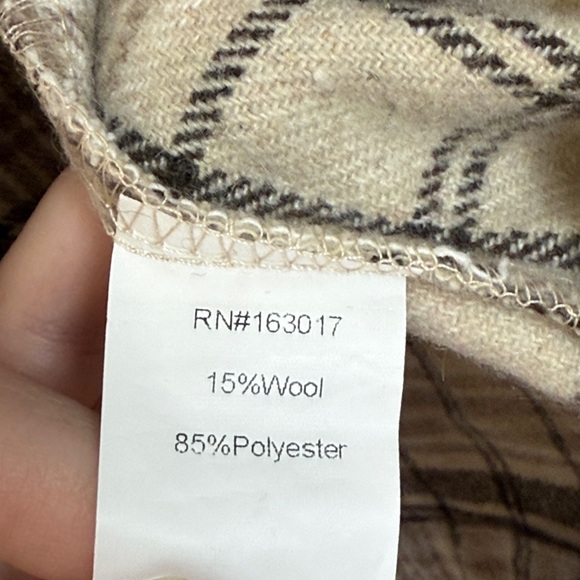 Princess Poly Shacket - Picture 10 of 10